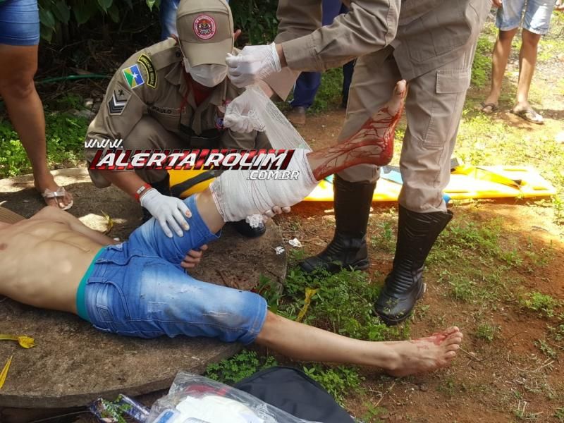 Rolim de Moura – Motociclista sofre grave ferimento na perna após colidir em carro no Bairro Cidade Alta